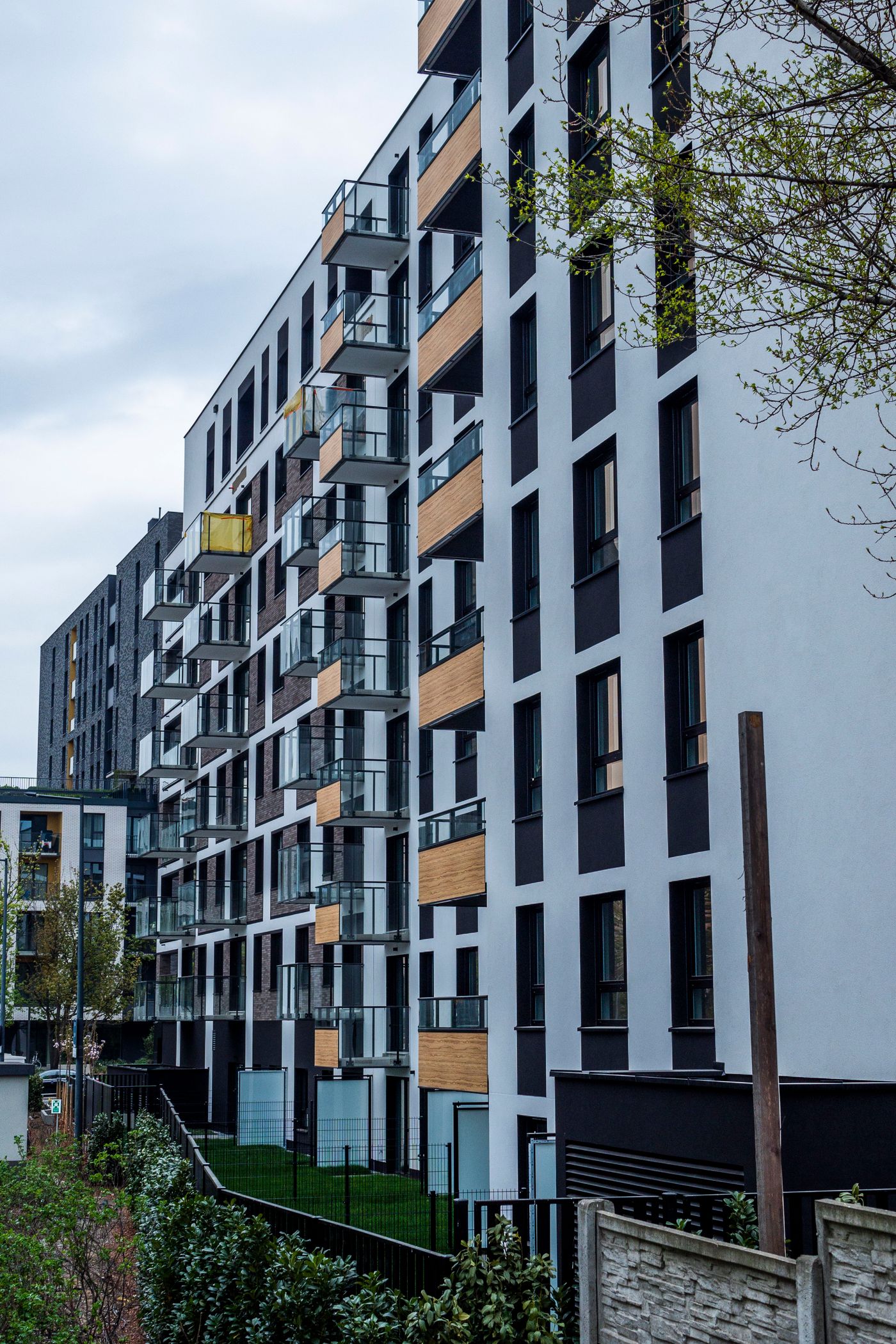 Fachada de edifício residencial contemporâneo